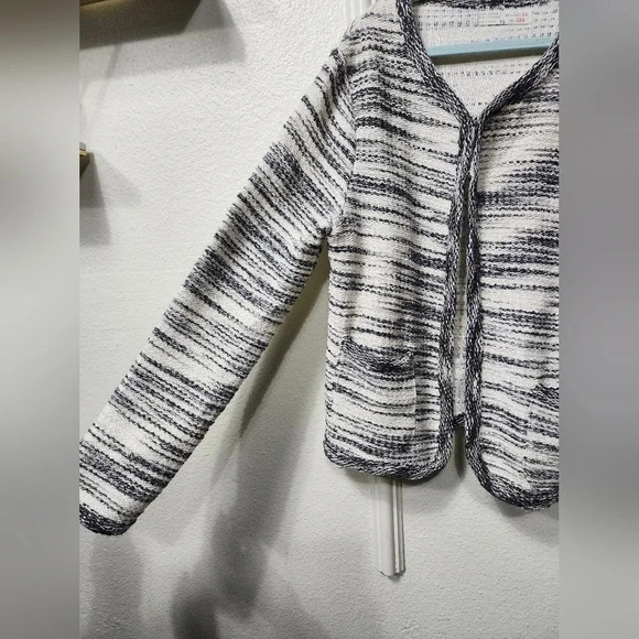 ZARA Girls 2 Button Knit Cardigan - Size 13/14 Preppy School - Picture 6 of 6